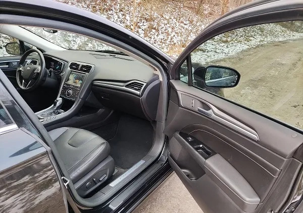 Ford Mondeo cena 51900 przebieg: 198576, rok produkcji 2015 z Bydgoszcz małe 704